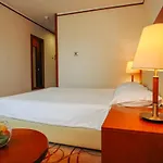 Hotel Grand 4*