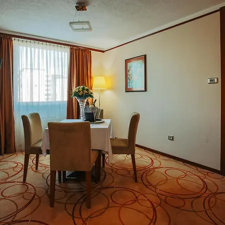 Grand Hotel