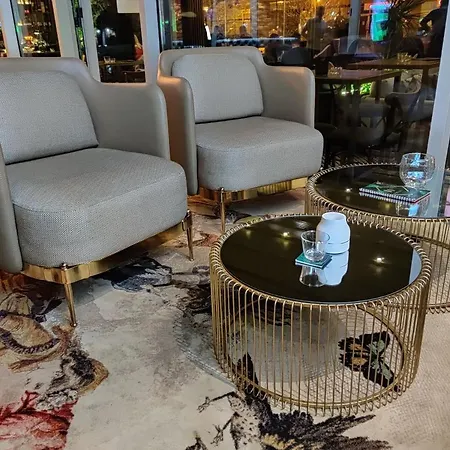 Grand Ξενοδοχείο Τούζλα