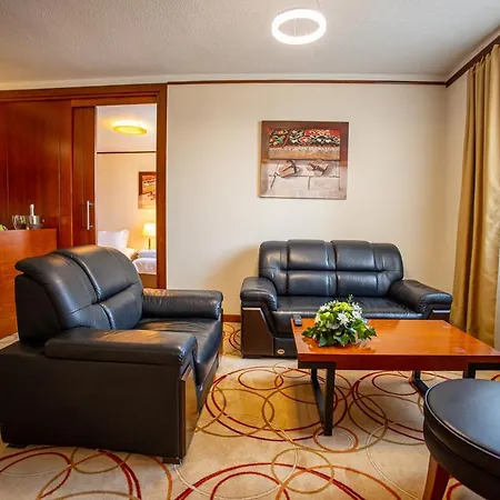 Grand 4* トゥズラ