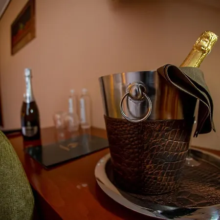 ホテル Grand トゥズラ